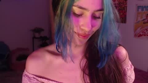 Snapshot of honeyypeaach chatting on December 5, 2024, 2:31 am online show from December 5, 2024, 2:31 am