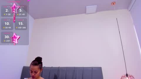 holly online show from November 27, 2025, 8:33 pm