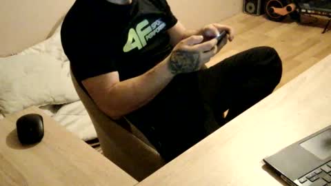 Snapshot of hoops891 chatting on November 1, 2025, 2:02 am Hoops891 online show from November 1, 2025, 2:02 am