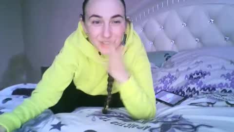 hootloove69 online show from April 21, 2026, 5:17 pm