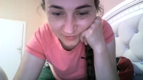 Snapshot of hootloove69 chatting on July 13, 2026, 6:22 pm hootloove69 online show from July 13, 2026, 6:22 pm
