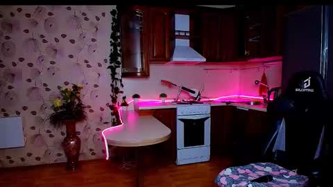 Snapshot of hope_happyyy chatting on October 18, 2025, 1:30 am hope happyyy online show from October 18, 2025, 1:30 am