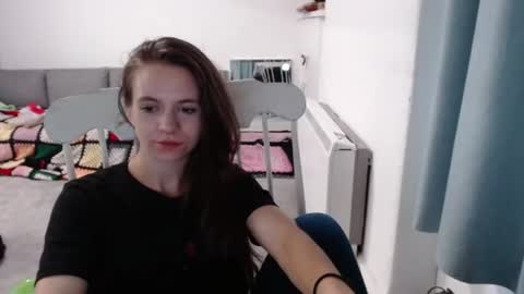 Snapshot of hope_xo chatting on July 1, 2026, 7:35 pm Hope online show from July 1, 2026, 7:35 pm