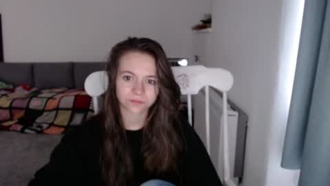 Snapshot of hope_xo chatting on July 2, 2026, 7:03 am Hope online show from July 2, 2026, 7:03 am