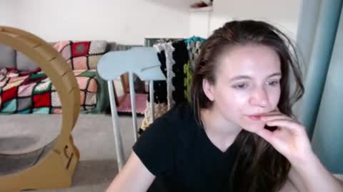 Snapshot of hope_xo chatting on July 10, 2026, 10:12 pm Hope online show from July 10, 2026, 10:12 pm