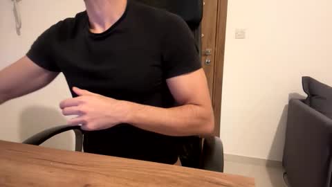 Oliver Saints online show from November 21, 2025, 8:51 pm