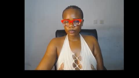 Snapshot of horny_chubby22 chatting on February 26, 2026, 2:54 am Mira online show from February 26, 2026, 2:54 am