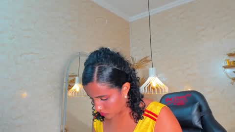 Snapshot of horny_curlss chatting on June 28, 2026, 3:45 am Horny Curls online show from June 28, 2026, 3:45 am