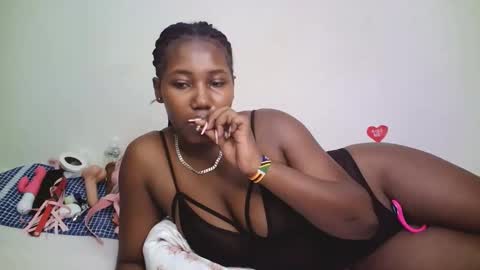 cutiey online show from April 17, 2026, 8:12 pm