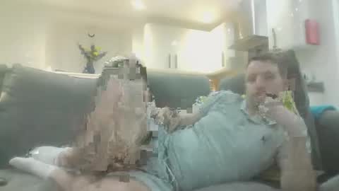 Snapshot of horny_jay86 chatting on November 9, 2025, 7:12 pm horny_jay86 online show from November 9, 2025, 7:12 pm