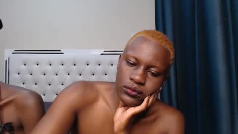 Snapshot of horny_laurell chatting on October 10, 2025, 8:08 pm Laurel online show from October 10, 2025, 8:08 pm