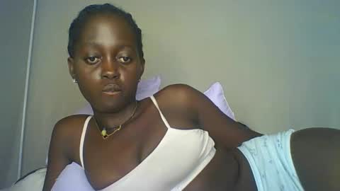 Bella online show from October 29, 2025, 2:19 pm