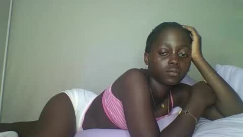 Bella online show from October 30, 2025, 6:04 am