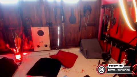 Snapshot of hornydahiana chatting on February 8, 2025, 6:44 pm Mia Dahianaa 2 hornydahianax online show from February 8, 2025, 6:44 pm