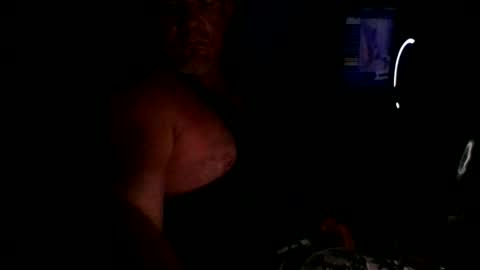 hornyhungwhiteboy4u269 online show from September 18, 2025, 2:13 am