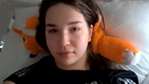 Snapshot of hornykitty_x chatting on May 10, 2026, 12:32 pm Alisa and Mike online show from May 10, 2026, 12:32 pm
