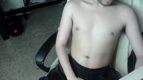 Snapshot of hornylilfuckbuddy chatting on February 22, 2026, 4:35 am Flea online show from February 22, 2026, 4:35 am