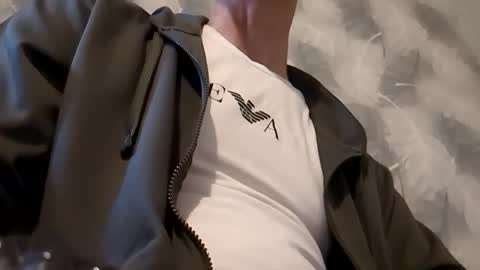 Snapshot of hornymilf39 chatting on February 15, 2025, 1:38 pm HawkTuah online show from February 15, 2025, 1:38 pm