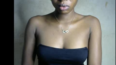 Snapshot of hornyslut_xx chatting on June 20, 2026, 7:27 pm Bella online show from June 20, 2026, 7:27 pm