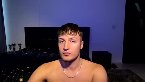 Snapshot of hornystar77 chatting on January 10, 2025, 1:09 pm Ayan online show from January 10, 2025, 1:09 pm