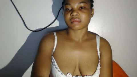 Snapshot of hornyxbum chatting on July 19, 2026, 10:19 am hornyxbum online show from July 19, 2026, 10:19 am