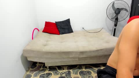 ronald and victoria online show from February 16, 2026, 6:31 am