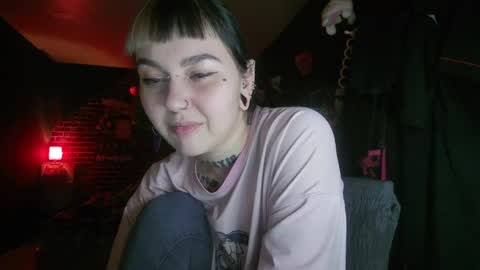 Snapshot of horror_circus chatting on December 1, 2024, 4:51 pm Messalina Horror online show from December 1, 2024, 4:51 pm