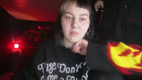 Snapshot of horror_circus chatting on December 4, 2024, 6:22 am Messalina Horror online show from December 4, 2024, 6:22 am