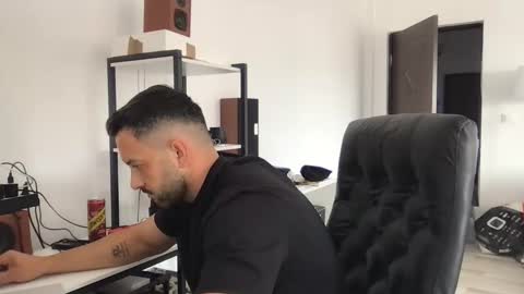 Chriss90 online show from April 23, 2026, 8:24 am