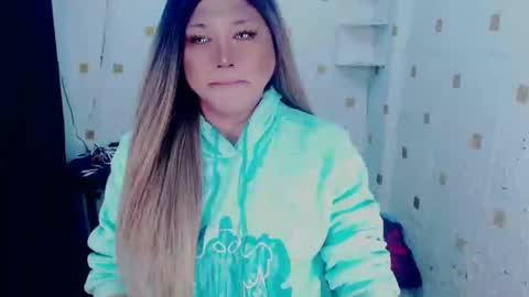 YOUR MAJESTY LUCY PEARL online show from January 10, 2025, 5:26 am