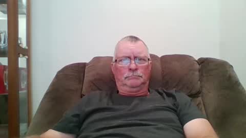 Snapshot of hot4tightholes chatting on October 29, 2025, 5:04 pm hot4tightholes online show from October 29, 2025, 5:04 pm