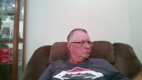 Snapshot of hot4tightholes chatting on November 11, 2025, 1:44 pm hot4tightholes online show from November 11, 2025, 1:44 pm