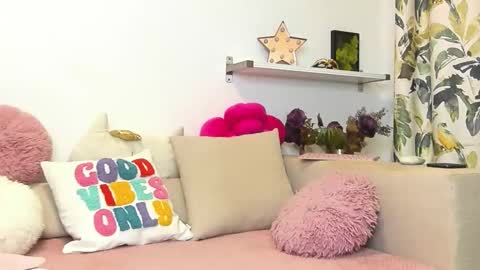 hot69milf online show from November 15, 2025, 2:53 am