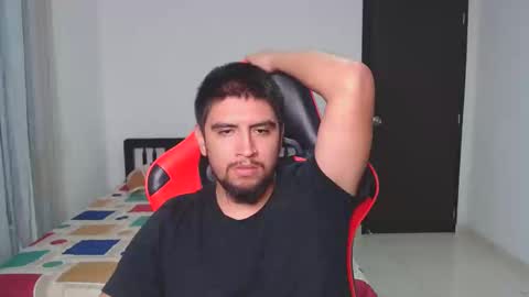 Snapshot of hot__husbands chatting on February 19, 2025, 1:08 am hot__husbands online show from February 19, 2025, 1:08 am