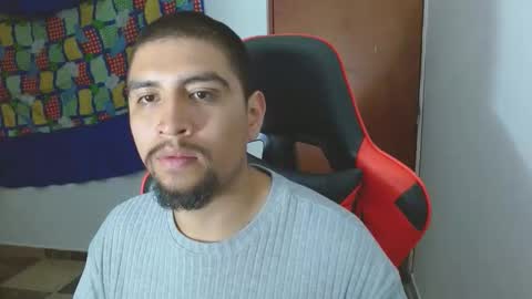 Snapshot of hot__husbands chatting on November 7, 2025, 1:38 am hot__husbands online show from November 7, 2025, 1:38 am