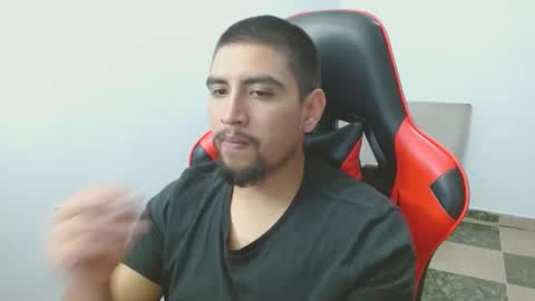 Snapshot of hot__husbands chatting on November 12, 2025, 3:29 am hot__husbands online show from November 12, 2025, 3:29 am