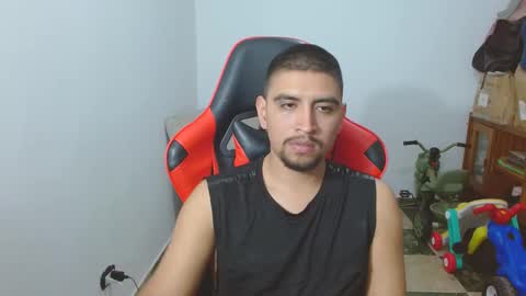 hot__husbands online show from December 3, 2025, 4:09 am