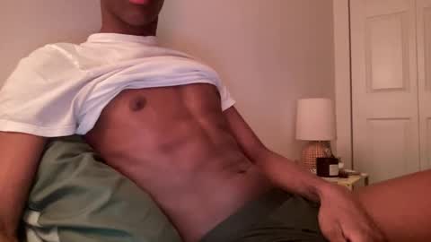 Snapshot of hot_b3n chatting on November 22, 2025, 6:45 am Ben online show from November 22, 2025, 6:45 am