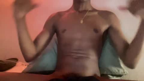 Snapshot of hot_b3n chatting on December 2, 2025, 7:25 am Ben online show from December 2, 2025, 7:25 am