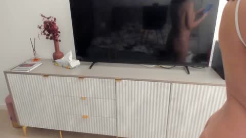 AnaVicky online show from March 5, 2025, 8:00 pm