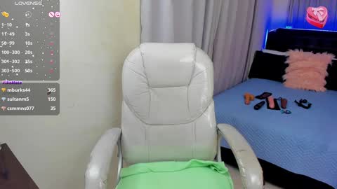 Snapshot of hot_beauty__ chatting on January 10, 2025, 8:51 am VALENTINA online show from January 10, 2025, 8:51 am