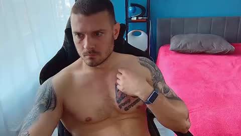 Snapshot of hot_cap_77 chatting on July 11, 2026, 12:52 pm hot_cap_77 online show from July 11, 2026, 12:52 pm