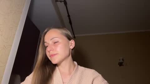 hot_chance_ online show from July 5, 2026, 4:58 pm