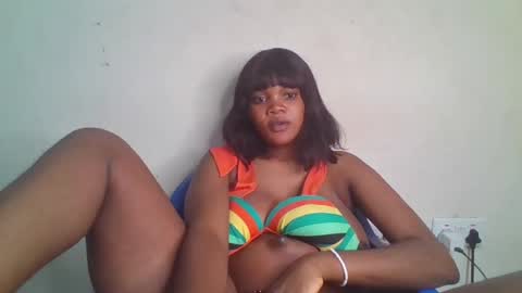 Snapshot of hot_choccoolate chatting on July 12, 2026, 11:18 pm Zarah online show from July 12, 2026, 11:18 pm