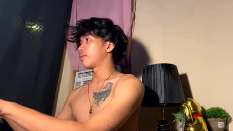 Snapshot of hot_kianxx chatting on May 19, 2026, 10:10 am hot_kianxx online show from May 19, 2026, 10:10 am