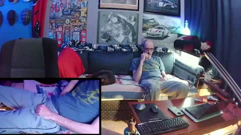 Snapshot of hot_krispy_kreme chatting on May 10, 2026, 3:33 am hot_krispy_kreme online show from May 10, 2026, 3:33 am