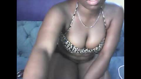 hot_latifah online show from March 16, 2026, 5:39 pm