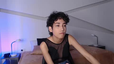 Alana online show from March 5, 2025, 8:53 pm