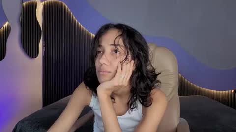 Alana online show from March 25, 2026, 9:32 pm