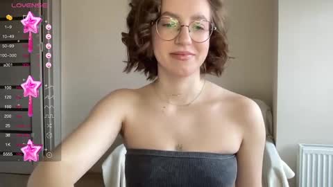 Lina online show from February 7, 2025, 8:55 am